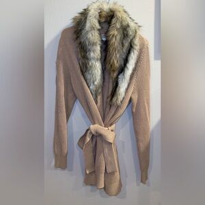 Michael Kors Cream Knit Sweater w/ Faux Fur Trim — XS (Never Worn)